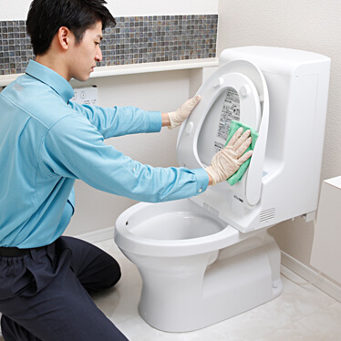 トイレクリーニング／温水洗浄便座取替サービス | キッチン・浴室 